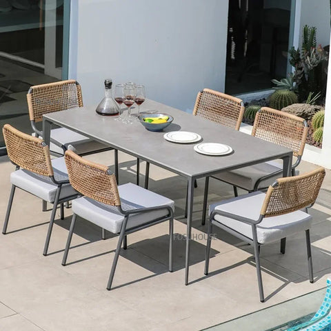Modern Outdoor Rattan Sun Lounger Chair for Home, Villa, and Restaurant